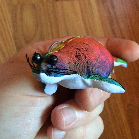 #TBT Funky Sea Lion Keychain - Picture 3 of 7